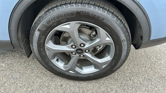 Certified 2025 Ford Escape ST-Line image 6