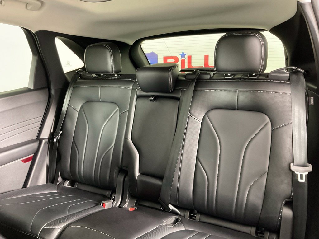 Certified 2025 Ford Escape Platinum w/ Premium Technology Package FWD image 16