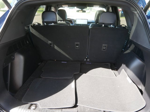 Certified 2023 Ford Escape ST-Line w/ Tech Pack #1 AWD/4WD image 9