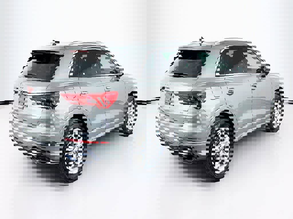 Used 2020 Audi Q3 2.0T Premium Plus w/ Premium Plus Package image 5