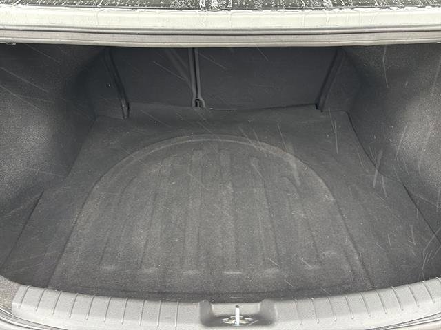 Used 2018 Hyundai Elantra SE w/ SE Connectivity Package 04 image 18