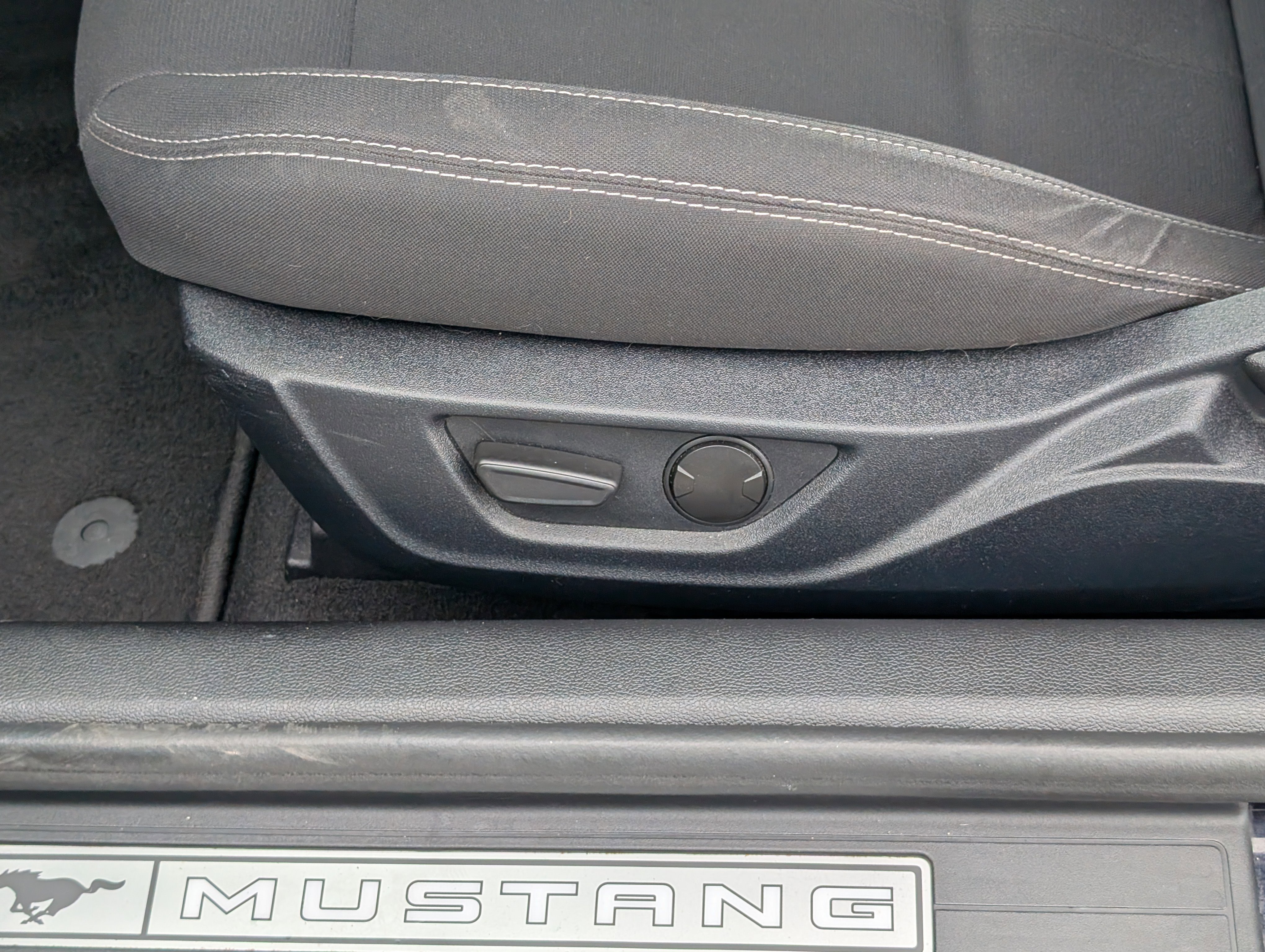 Certified 2021 Ford Mustang GT w/ Equipment Group 301A image 18