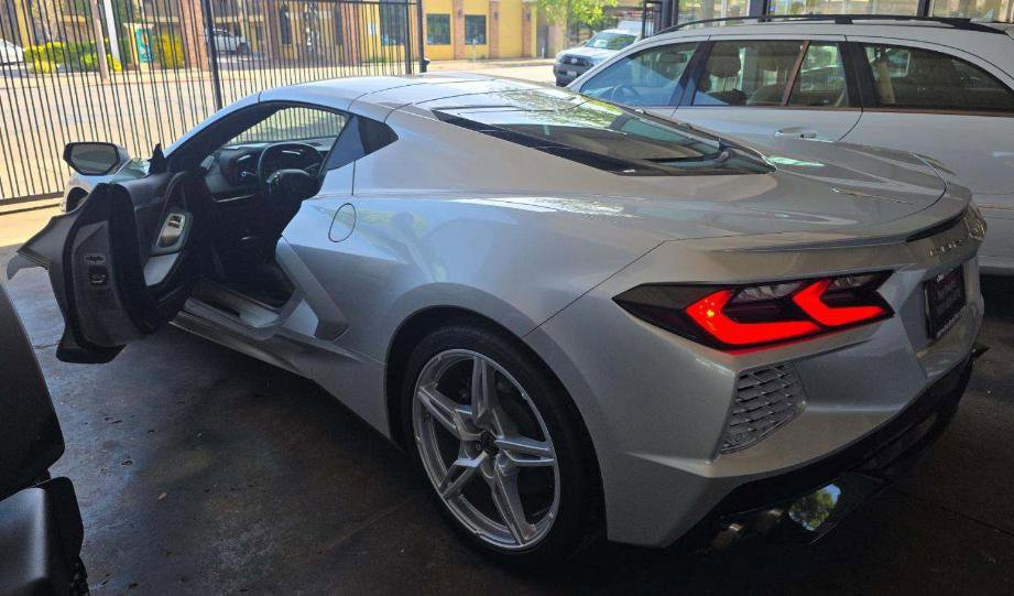 Used 2020 Chevrolet Corvette Stingray Coupe w/ Chrome Exterior Badge Package image 2