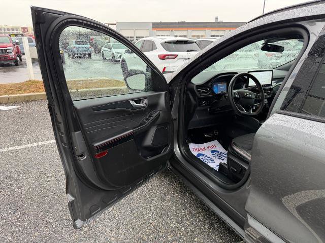 Certified 2024 Ford Escape ST-Line w/ Tech Pack #1 image 10