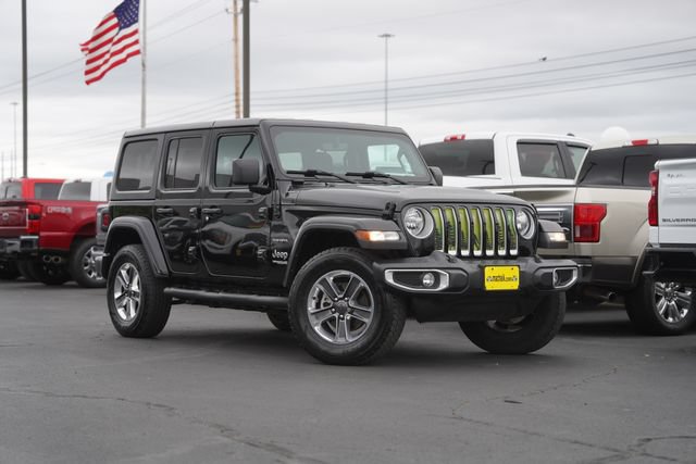 Used 2022 Jeep Wrangler Unlimited Sahara w/ Cold Weather Group AWD/4WD image 2