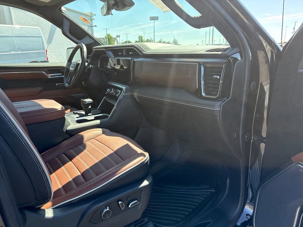 Used 2023 GMC Sierra 1500 Denali Ultimate AWD/4WD image 26