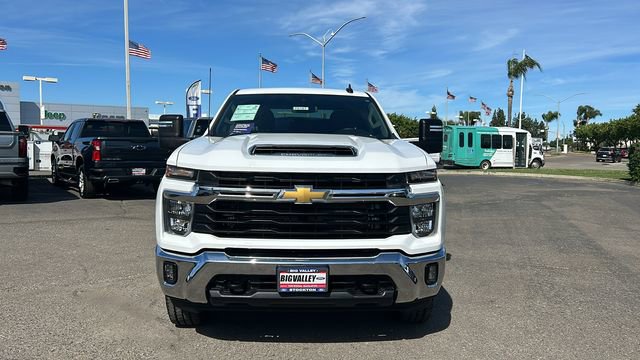 Used 2025 Chevrolet Silverado 2500 LT w/ Convenience Package AWD/4WD image 9