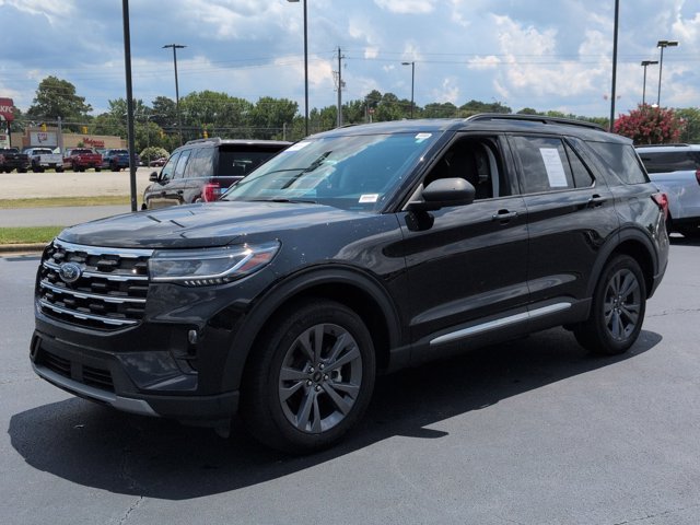 Certified 2025 Ford Explorer Active w/ Active Comfort Package AWD/4WD image 8
