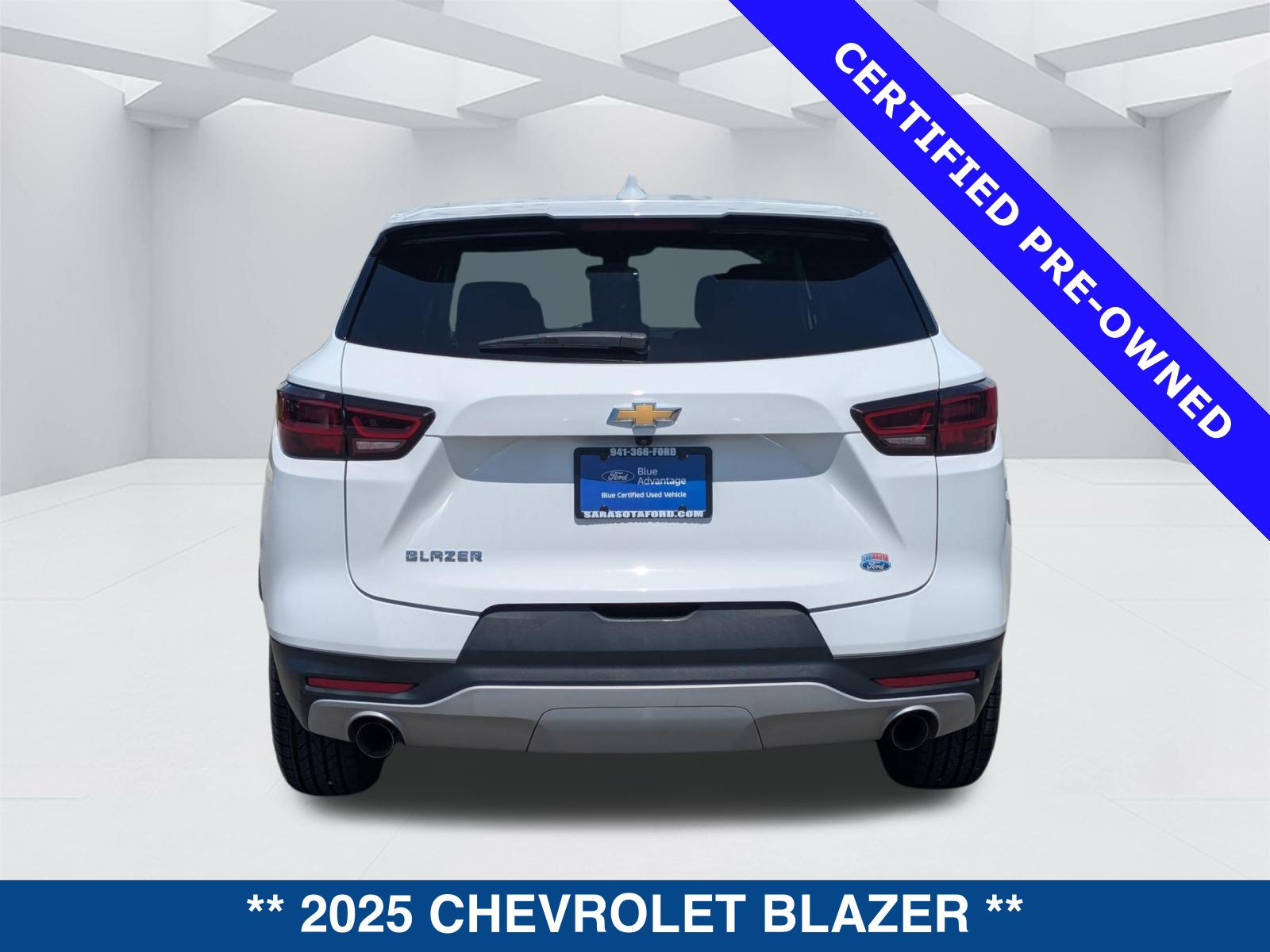 Used 2025 Chevrolet Blazer LT FWD image 6