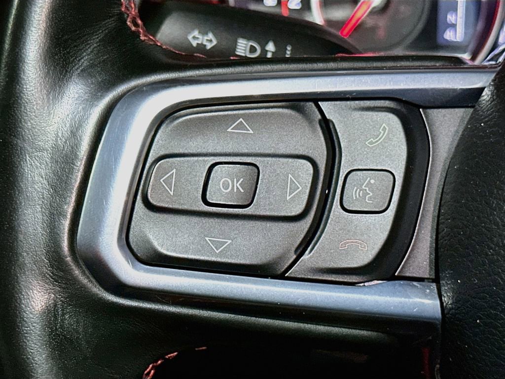 Used 2022 Jeep Wrangler Unlimited Rubicon w/ Cold Weather Group AWD/4WD image 33