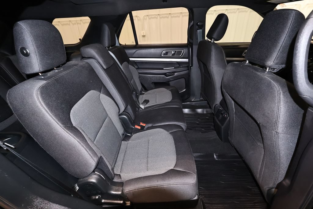 Certified 2019 Ford Explorer XLT w/ Equipment Group 201A AWD/4WD image 20