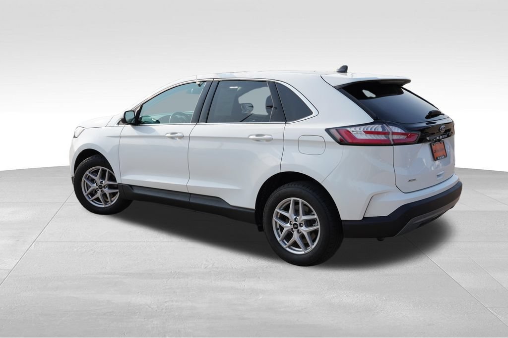 Certified 2024 Ford Edge SEL w/ Convenience Package AWD/4WD image 8