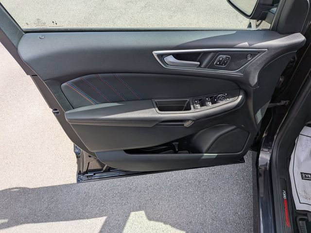Certified 2024 Ford Edge ST w/ Equipment Group 401A AWD/4WD image 6