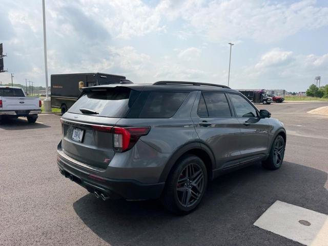 Certified 2025 Ford Explorer ST AWD/4WD image 5