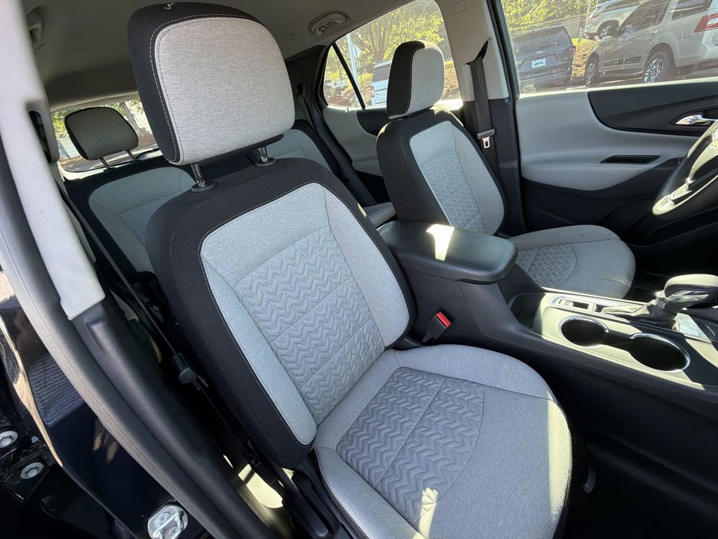 Used 2024 Chevrolet Equinox LS w/ Midnight Edition FWD image 27