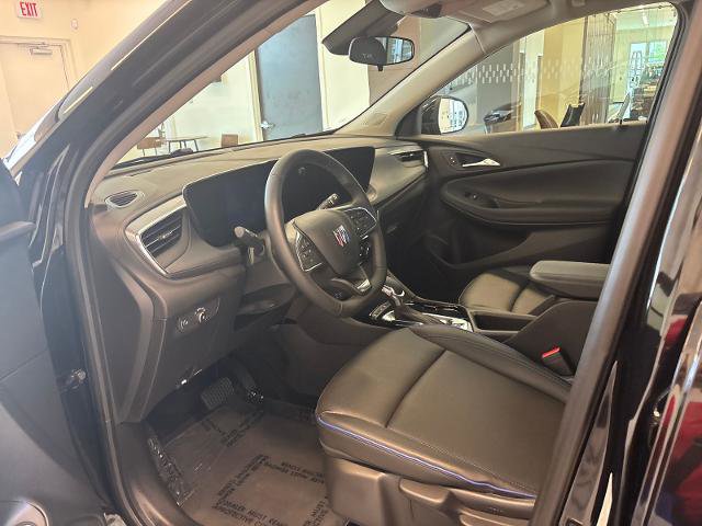 Used 2025 Buick Encore GX Sport Touring FWD image 12