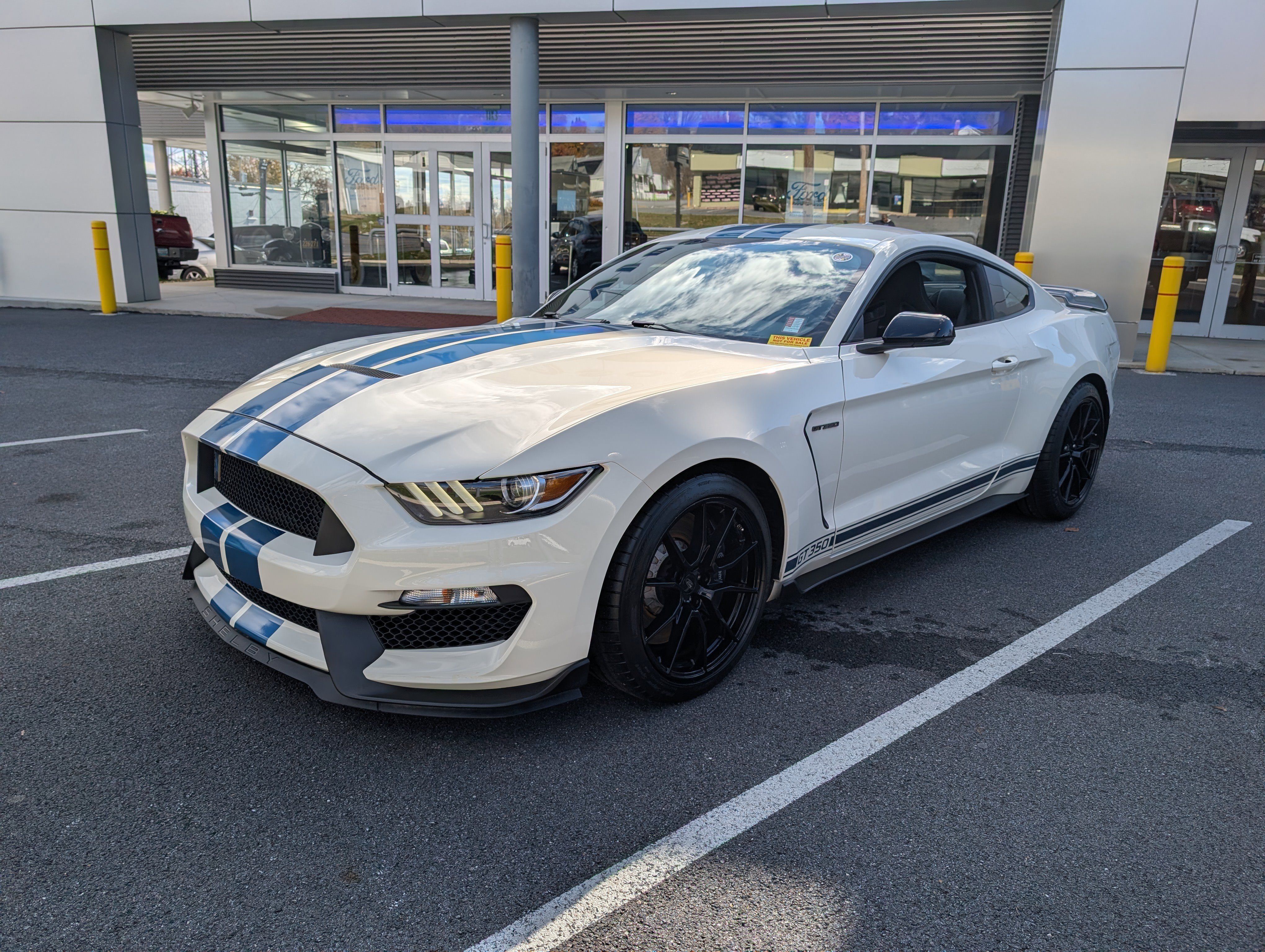 Certified 2020 Ford Mustang Shelby GT350 w/ Technology Package image 2