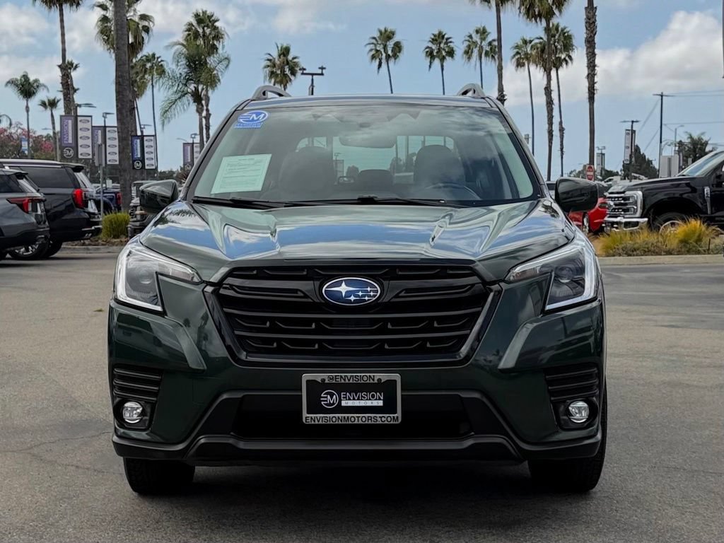 Used 2024 Subaru Forester Premium AWD/4WD image 3