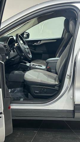 Certified 2020 Ford Escape SE AWD/4WD image 35