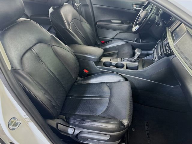 Used 2020 Kia Optima SE image 12