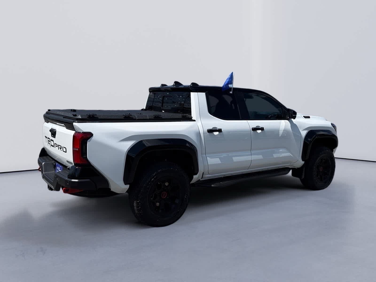 Used 2025 Toyota Tacoma TRD Pro w/ Tow Tech Package AWD/4WD image 5