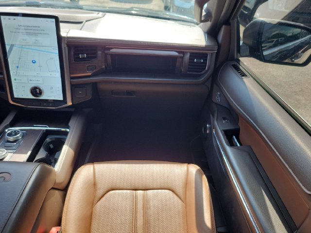 Certified 2022 Ford Expedition Max King Ranch AWD/4WD image 15