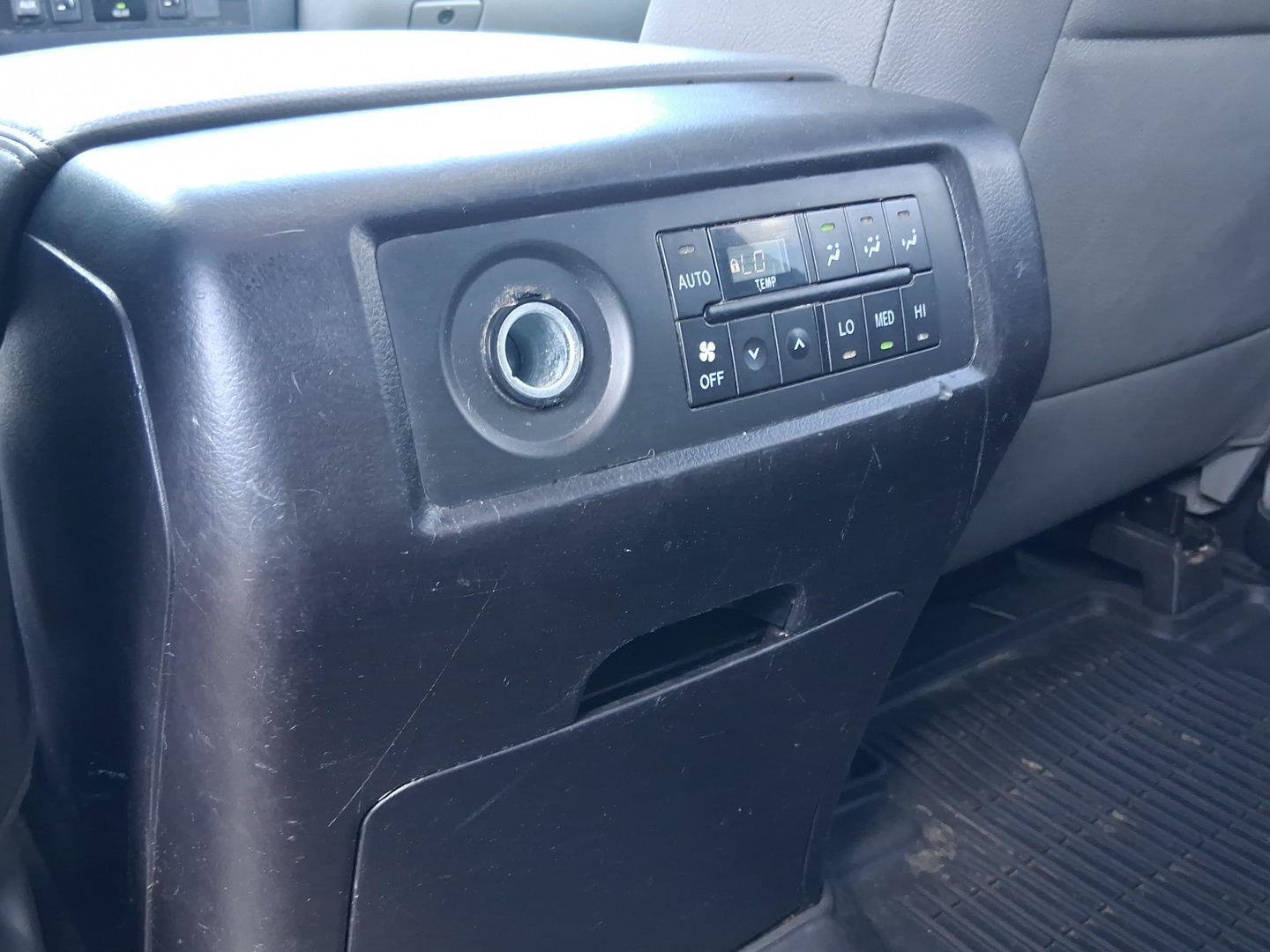 Used 2019 Toyota Sequoia Limited w/ Safety & Convenience Package AWD/4WD image 25