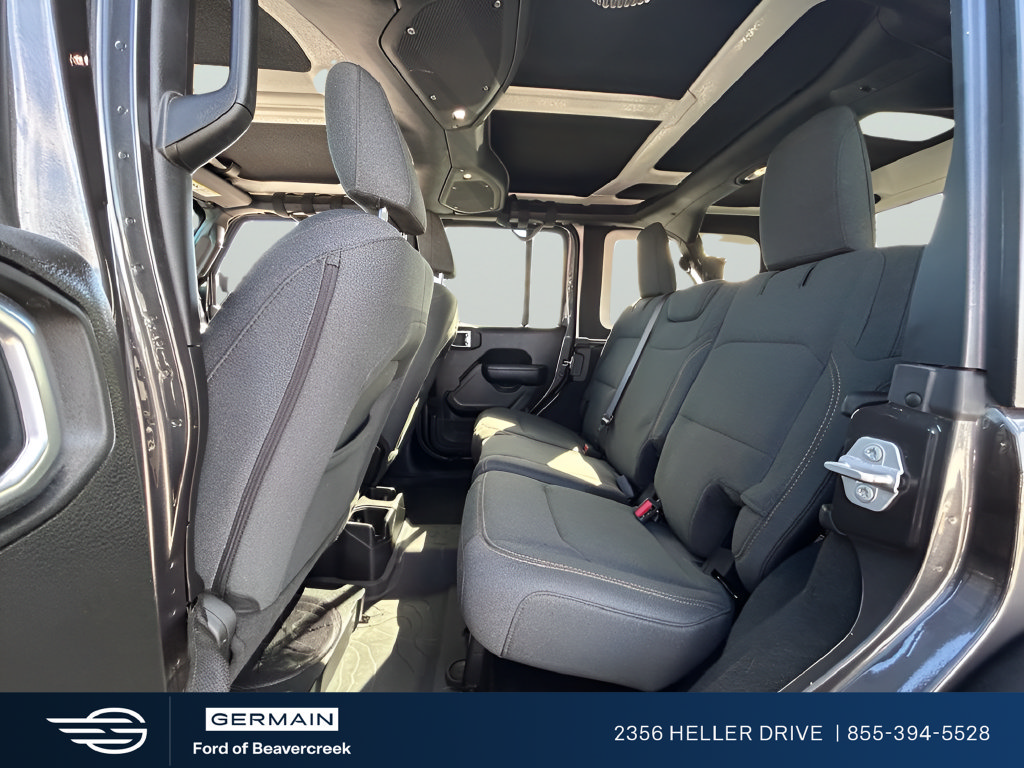 Used 2024 Jeep Wrangler Unlimited Sport AWD/4WD image 24