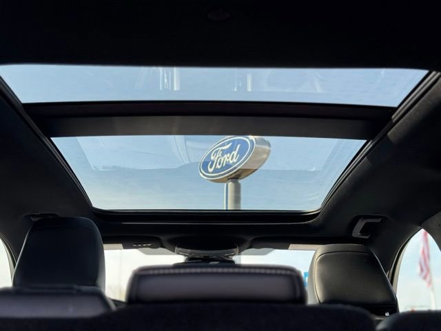 Certified 2022 Ford Edge ST w/ Equipment Group 401A AWD/4WD image 26