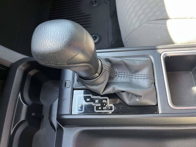 Used 2022 Toyota Tacoma SR w/ SR Convenience Package RWD image 28