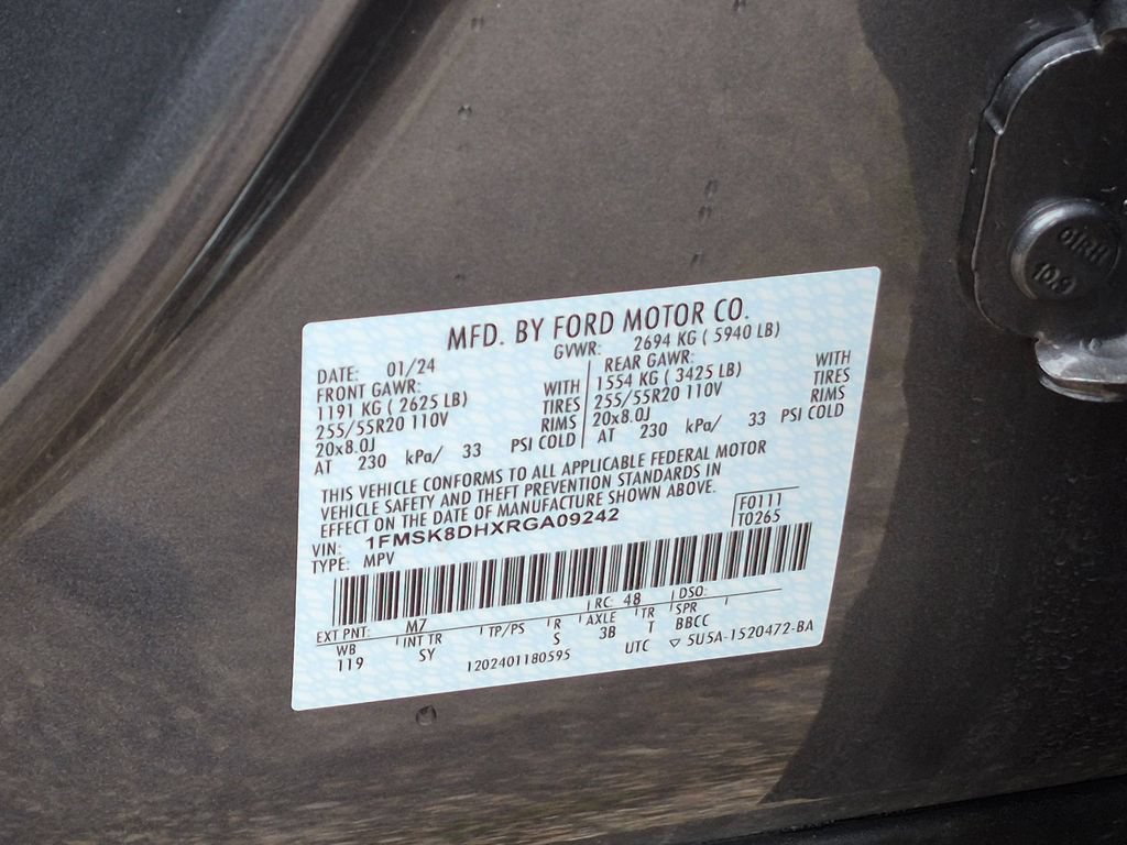 Certified 2024 Ford Explorer XLT w/ Equipment Group 202A AWD/4WD image 28