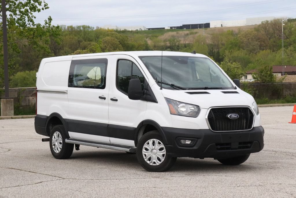 Certified 2025 Ford Transit 250 Low Roof w/ Exterior Upgrade Package RWD image 2