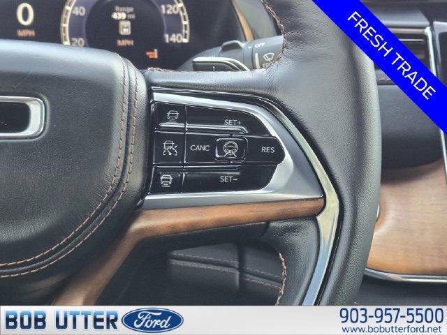 Used 2024 Jeep Grand Cherokee Summit AWD/4WD image 30