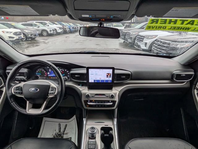 Certified 2021 Ford Explorer XLT w/ Equipment Group 202A image 15