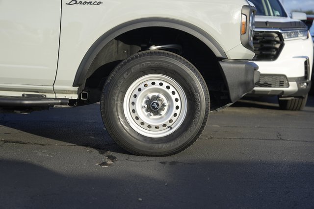 Certified 2022 Ford Bronco 2-Door image 4