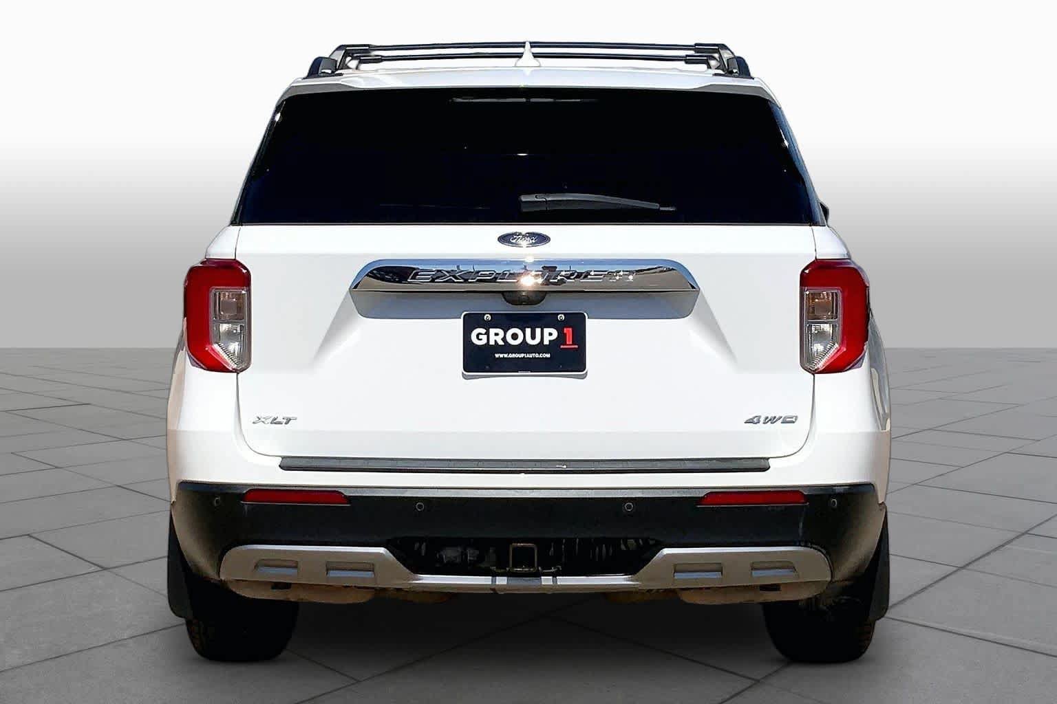 Certified 2021 Ford Explorer XLT w/ Equipment Group 202A AWD/4WD image 5