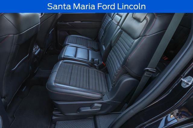 Certified 2025 Ford Explorer ST-Line w/ ST-Line Street Pack image 32