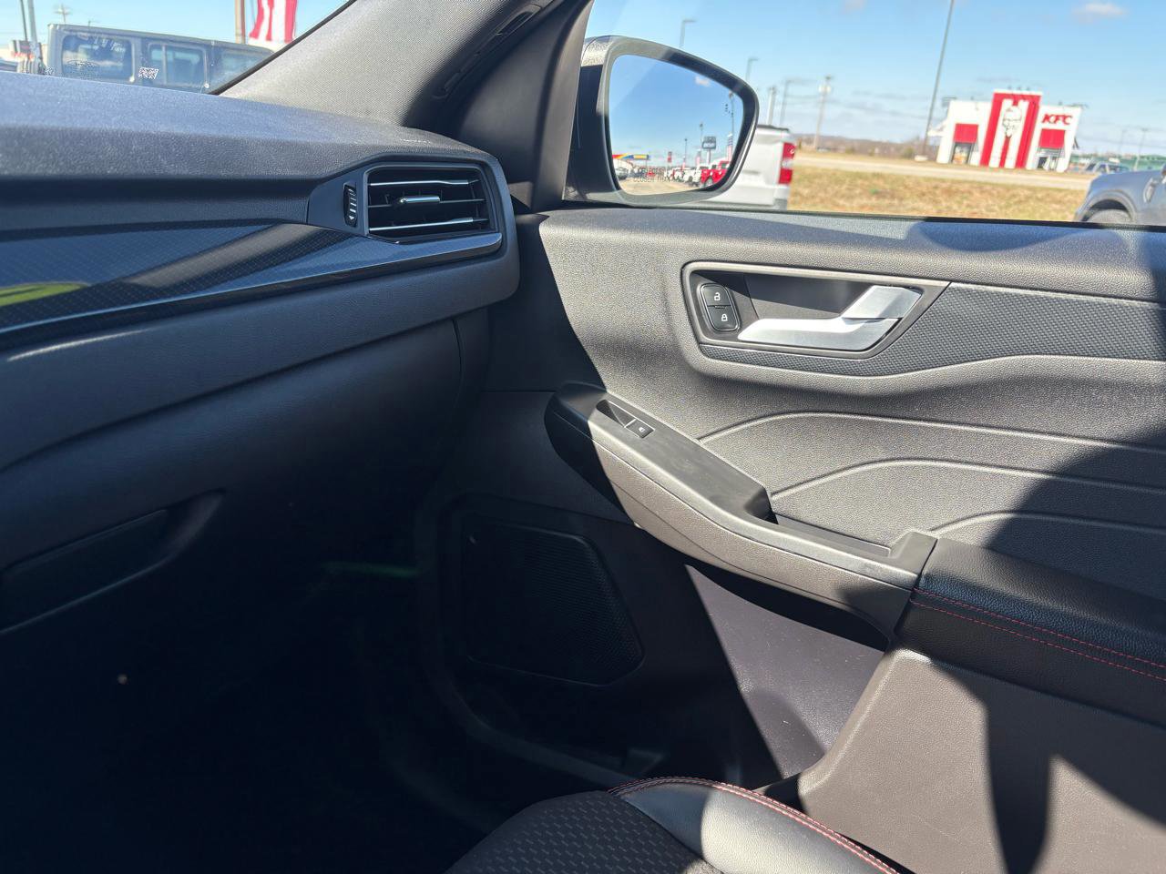 Certified 2024 Ford Escape ST-Line image 21