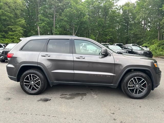 Used 2017 Jeep Grand Cherokee Trailhawk AWD/4WD image 6