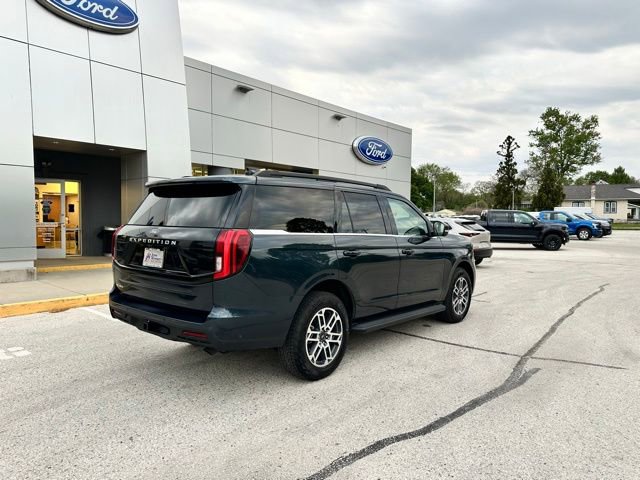 Certified 2025 Ford Expedition Active AWD/4WD image 21