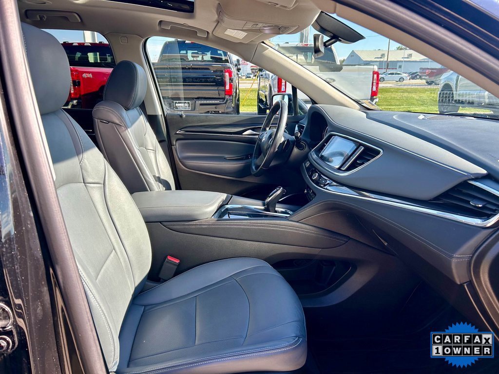 Used 2021 Buick Enclave Essence w/ Sport Touring Edition image 20