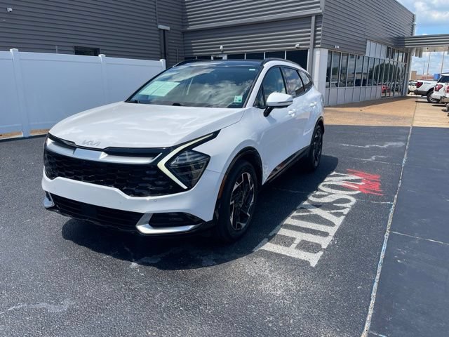 Used 2025 Kia Sportage SX