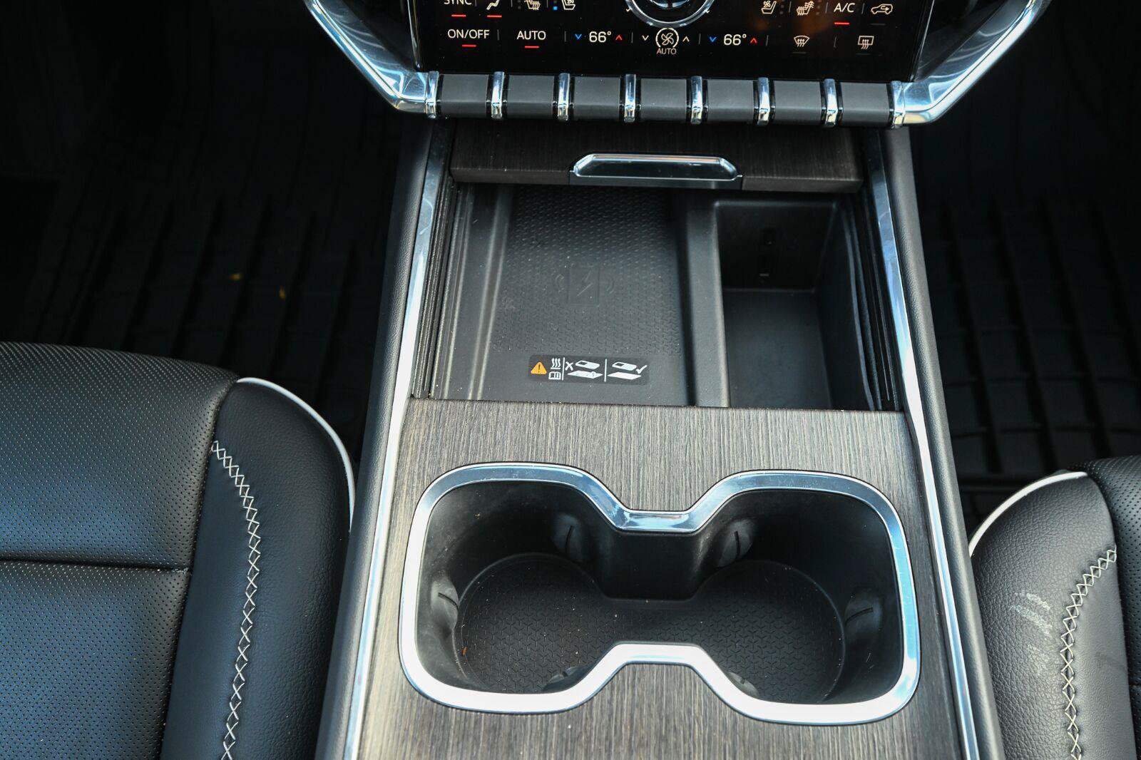 Used 2024 GMC Acadia Denali AWD/4WD image 72