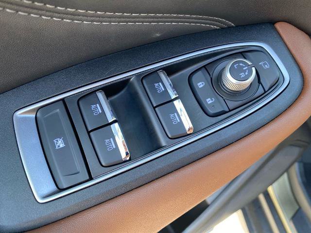 Used 2025 Subaru Outback Touring XT image 13