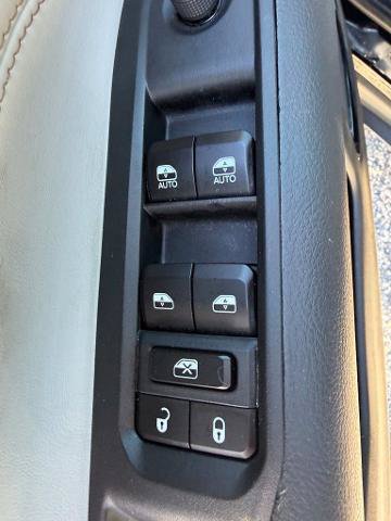 Used 2025 Jeep Compass Limited AWD/4WD image 23