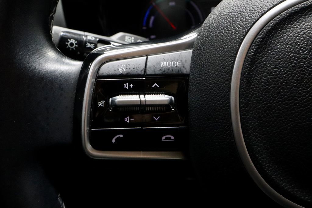 Used 2022 Kia Sorento EX w/ Panoramic Sunroof Package image 29