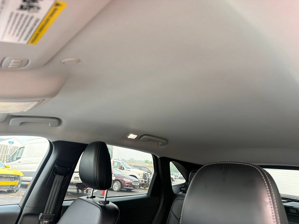 Certified 2024 Ford Escape Platinum AWD/4WD image 29
