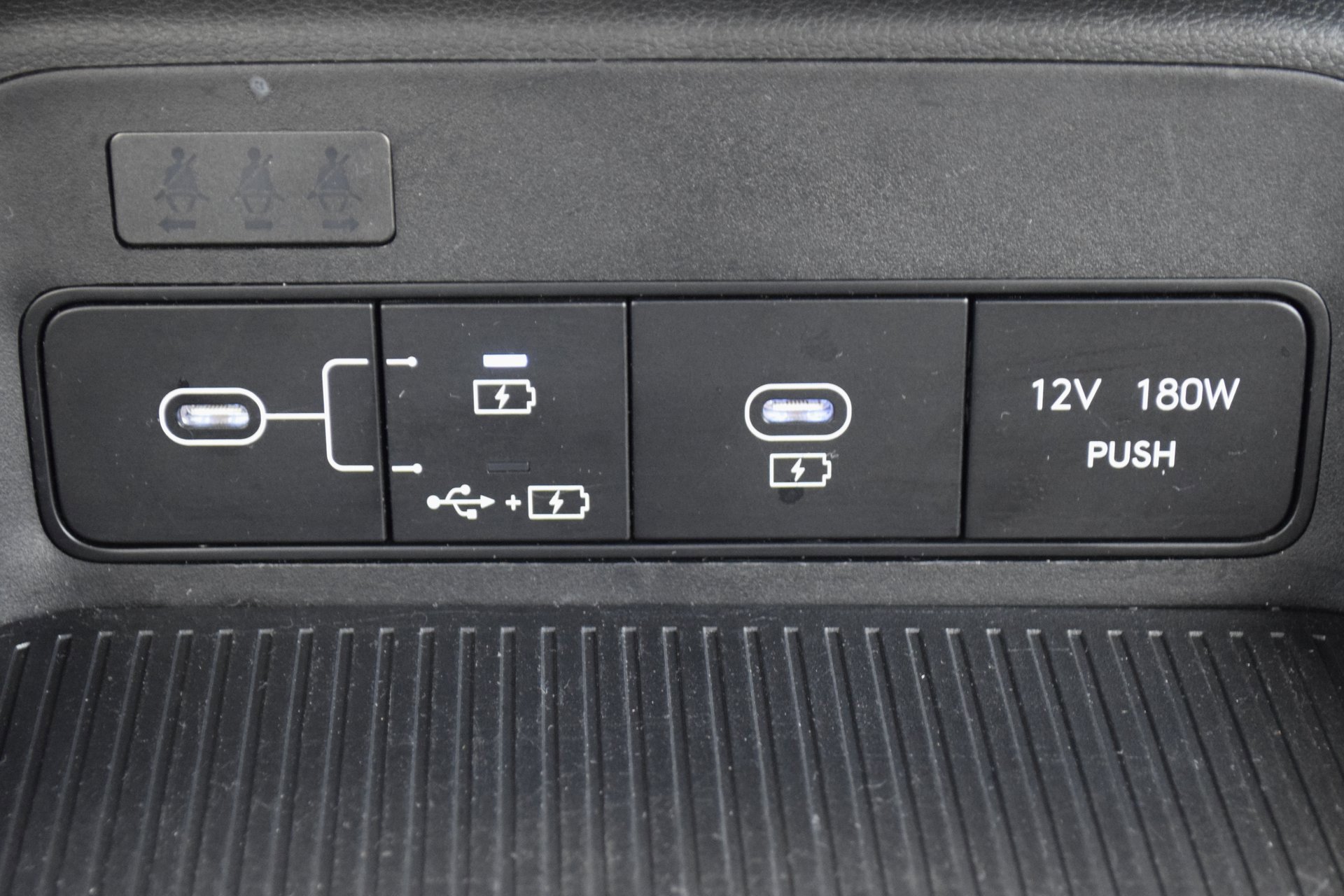 Used 2024 Hyundai Kona SEL image 17