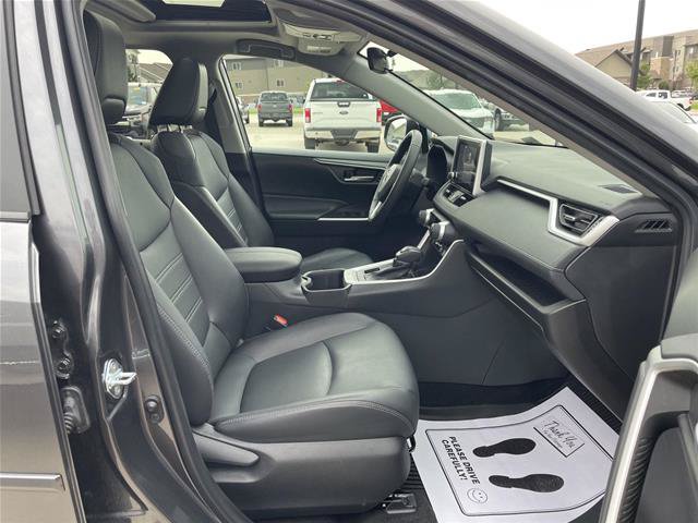 Used 2023 Toyota RAV4 XLE Premium AWD/4WD image 19