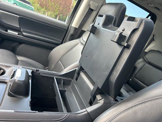 Certified 2025 Ford Expedition Platinum w/ Driver's Package image 37